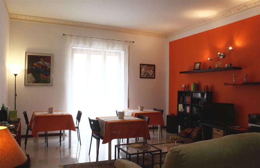 B&B Dietro Il Politeama Palermo Exterior foto