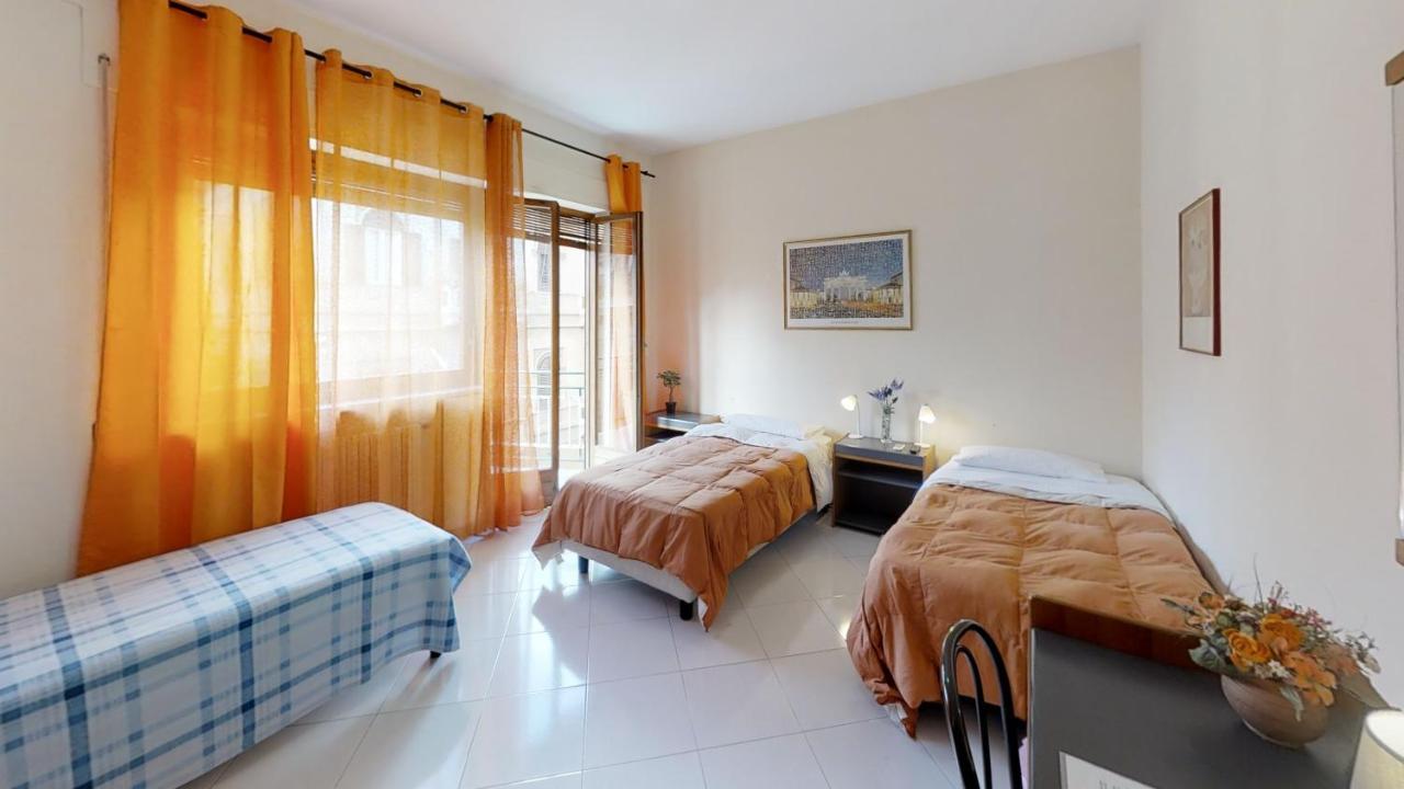 B&B Dietro Il Politeama Palermo Exterior foto