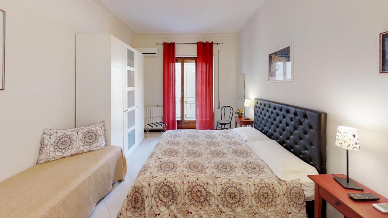 B&B Dietro Il Politeama Palermo Exterior foto