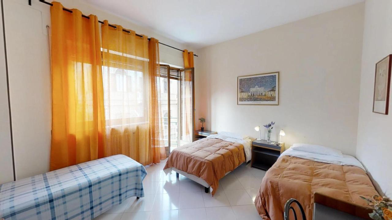 B&B Dietro Il Politeama Palermo Exterior foto
